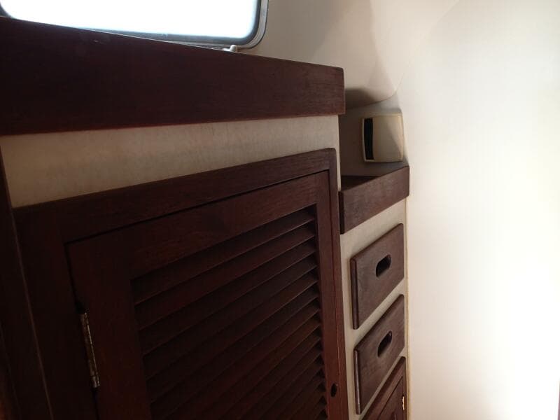 Storage in V-berth