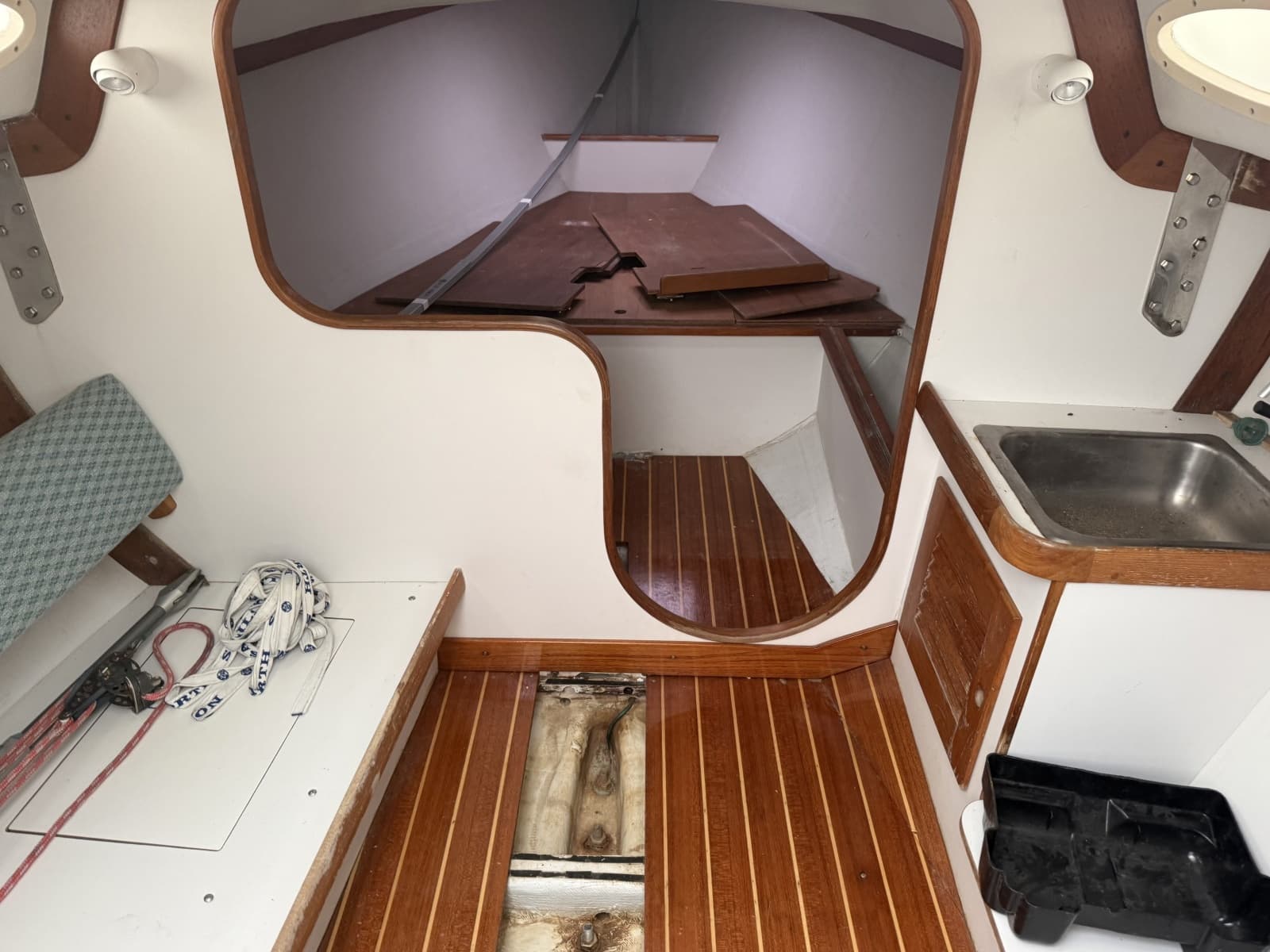 1995 Alerion 28