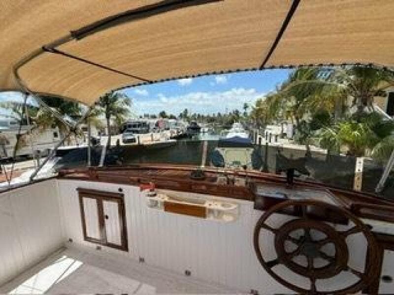 1977 Marine Trader 40 Double Cabin