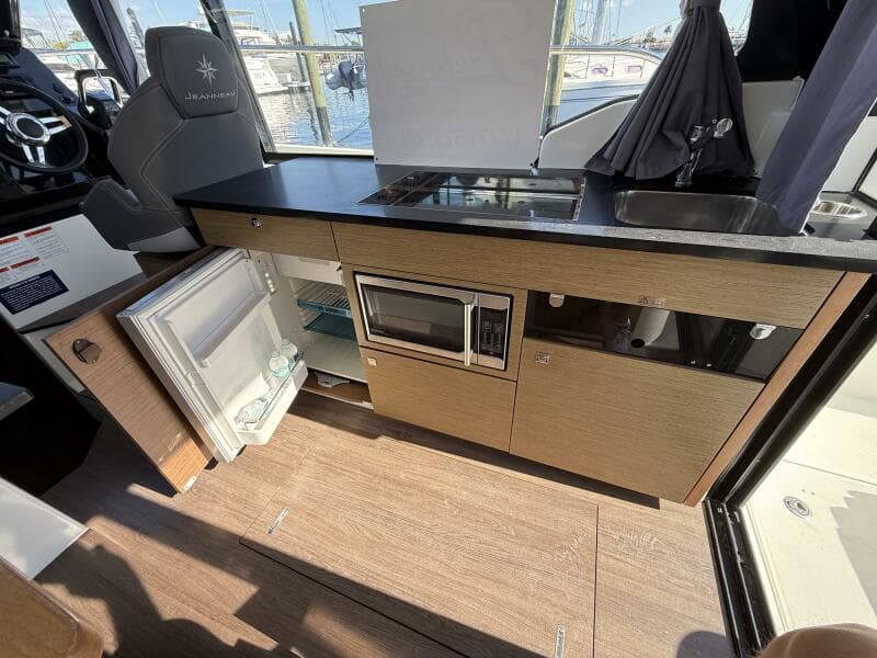 2020 Jeanneau NC 1095