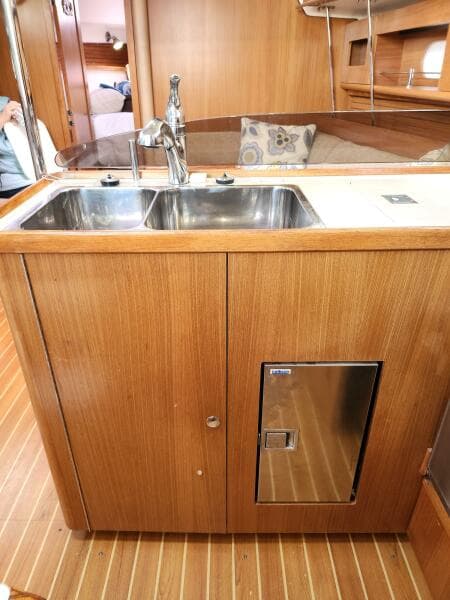 2012 Catalina 355
