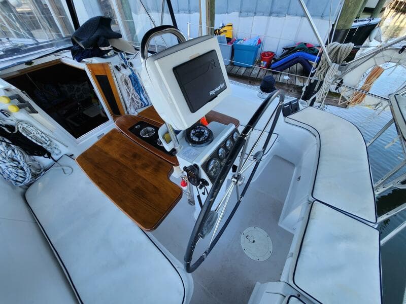 2012 Catalina 355
