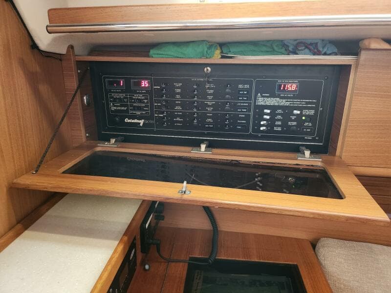 2012 Catalina 355
