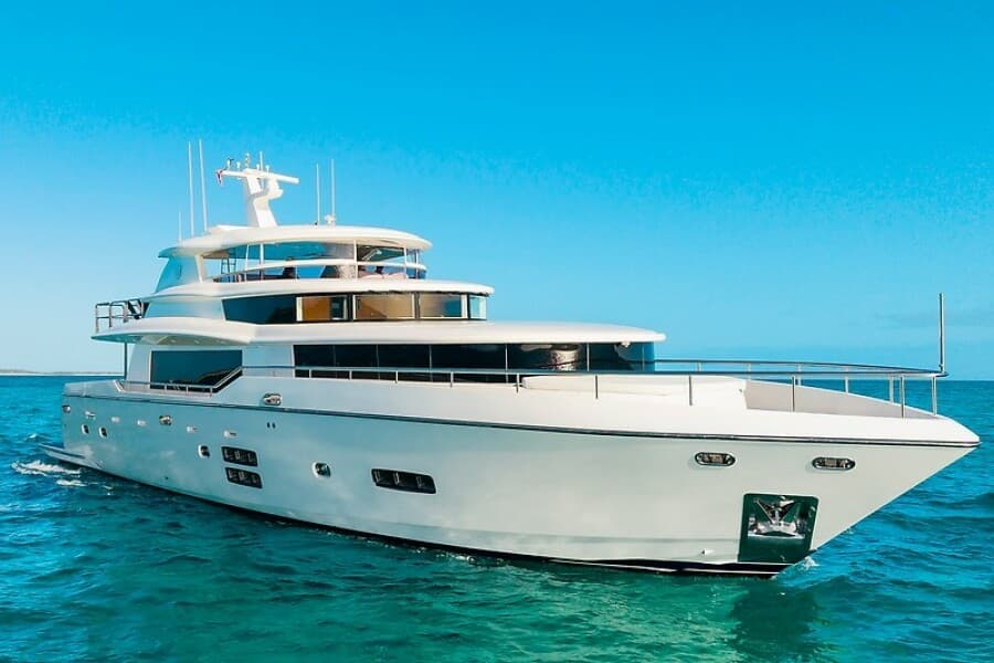 2017 Johnson 93 Flybridge