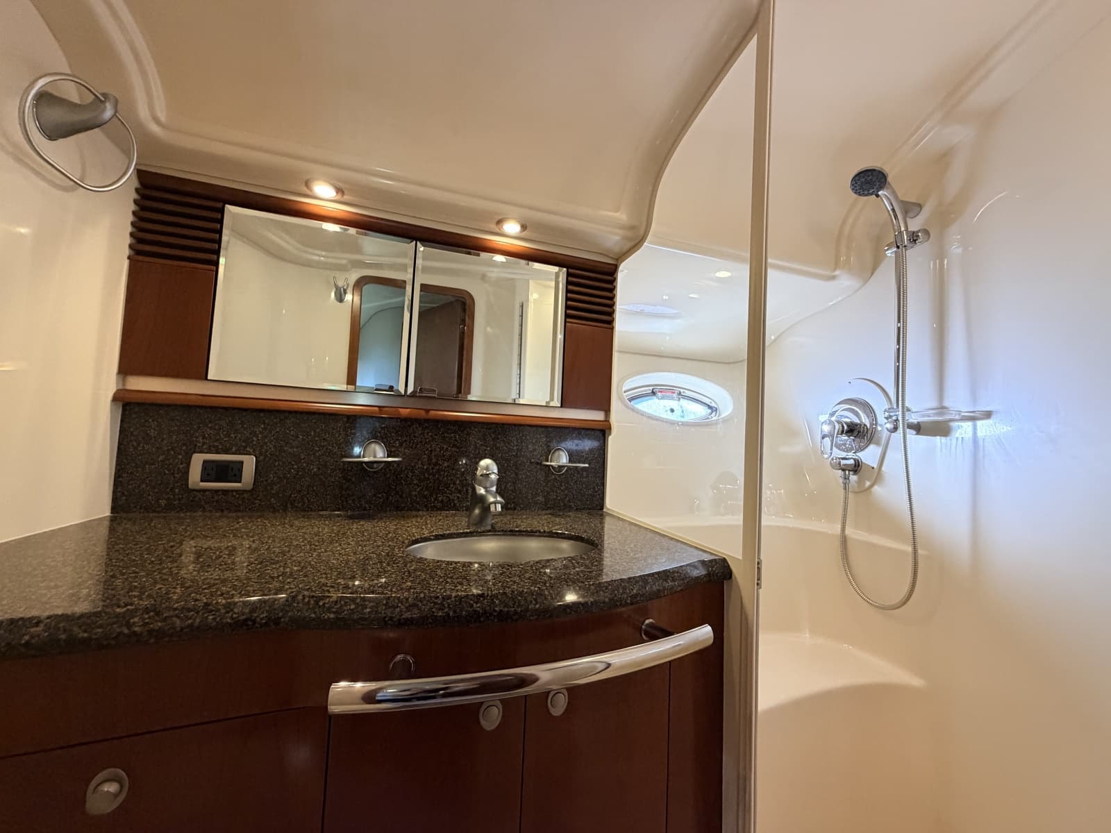2005 Sea Ray 