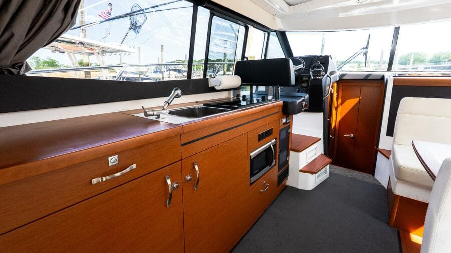 2018 Jeanneau NC 11