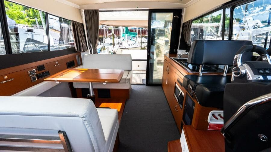2018 Jeanneau NC 11