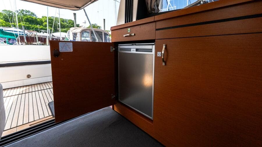 2018 Jeanneau NC 11
