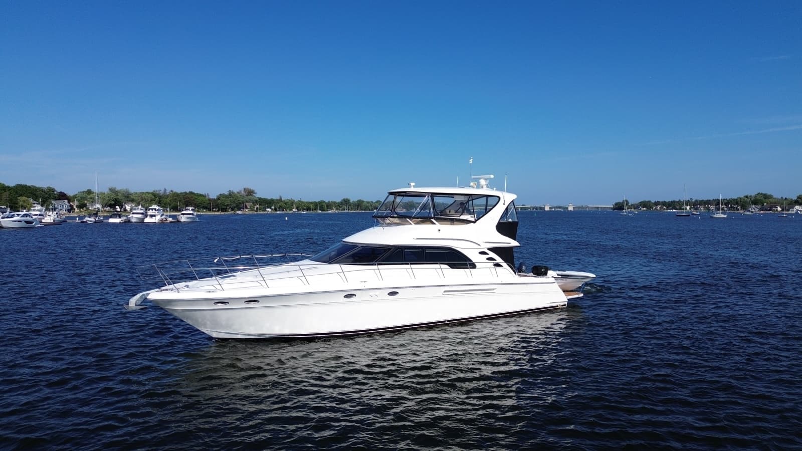 1999 Sea Ray 560 Sedan Bridge