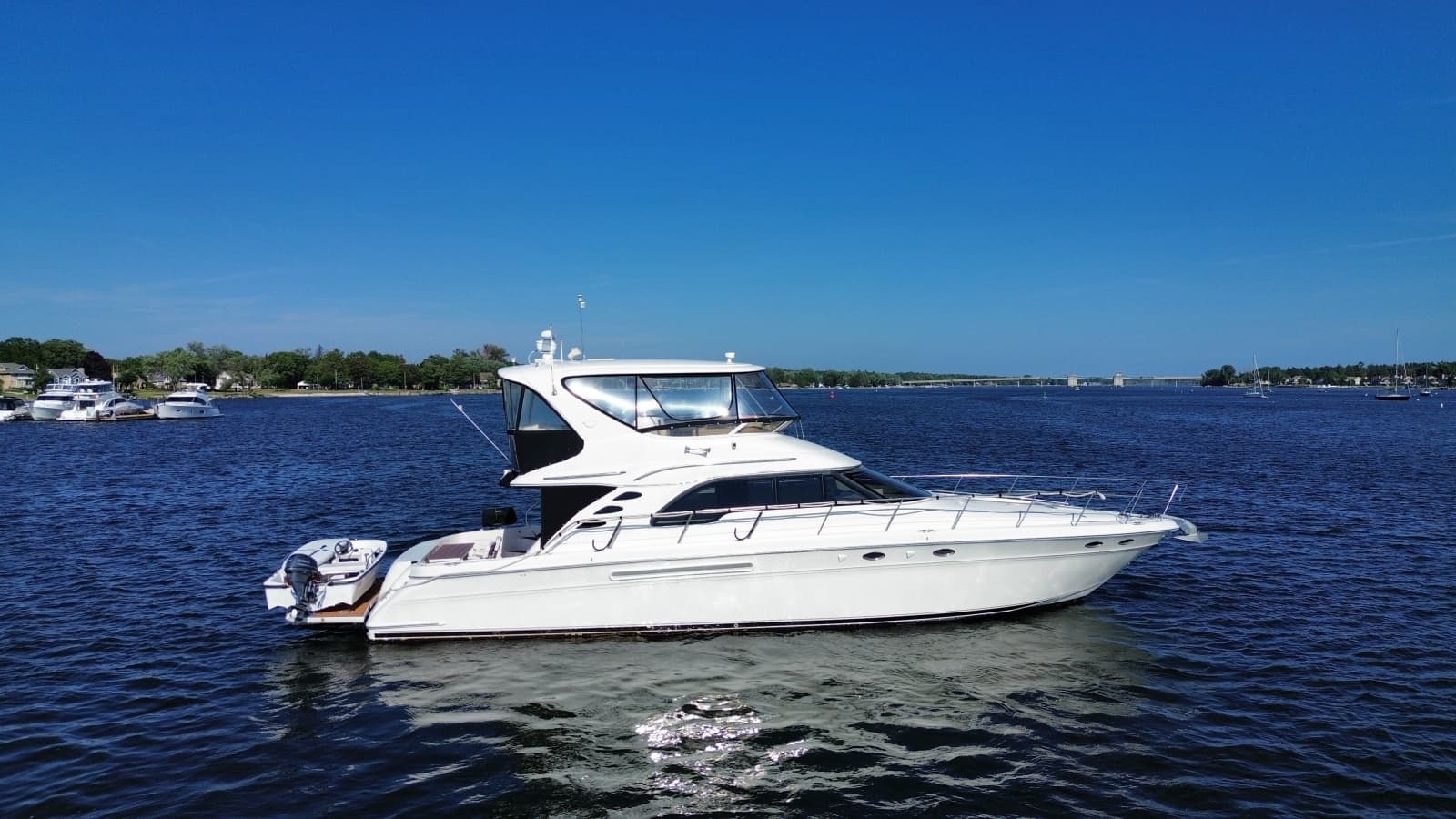 1999 Sea Ray 560 Sedan Bridge