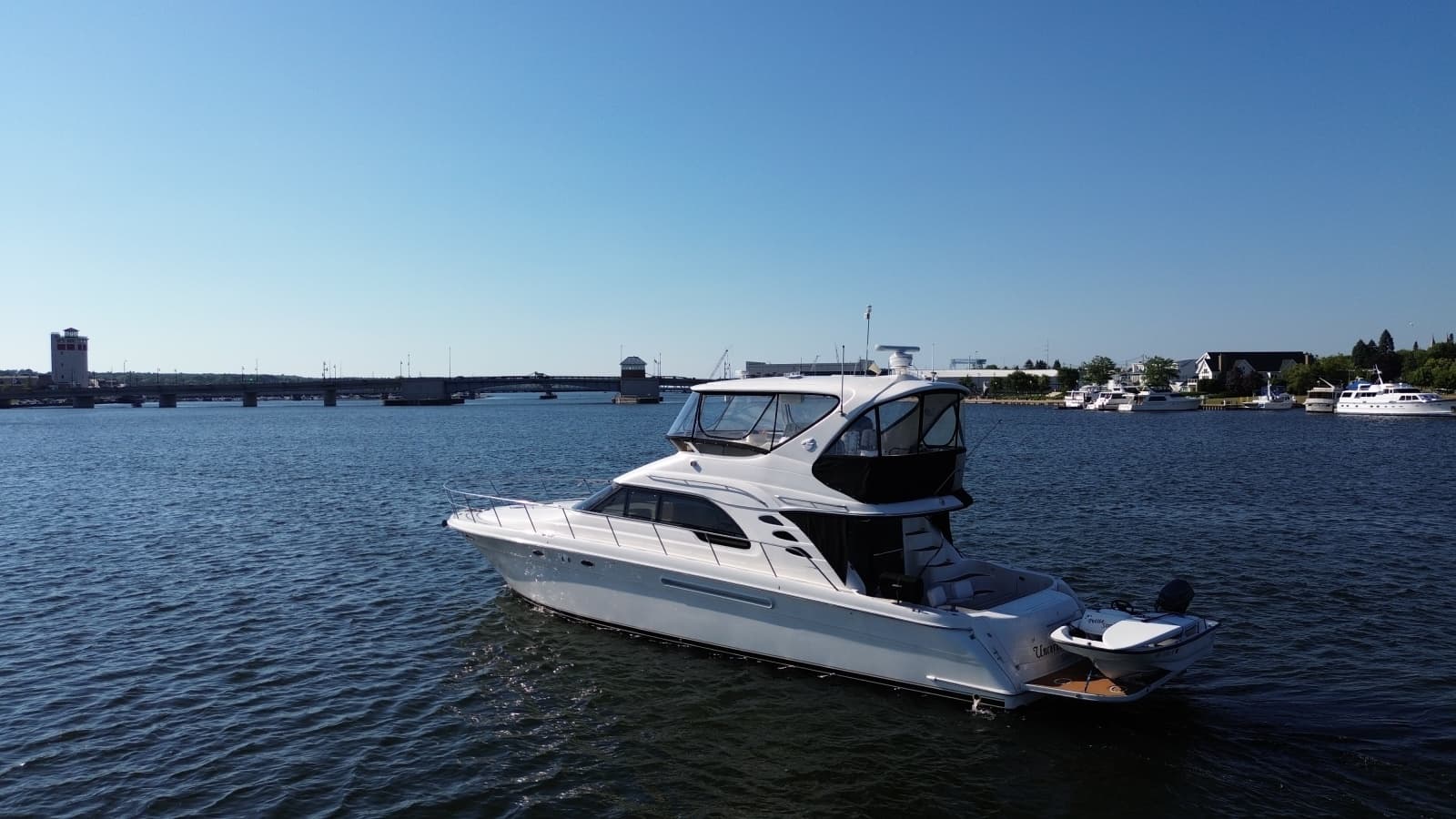 1999 Sea Ray 560 Sedan Bridge