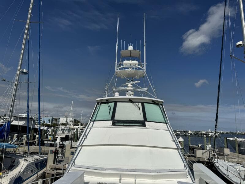 1995 Viking 58 Convertible