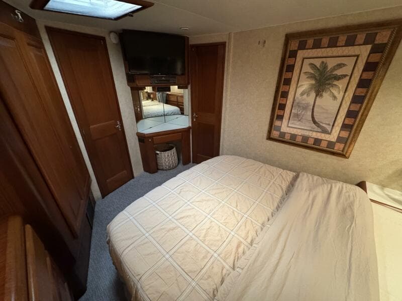1995 Viking 58 Convertible