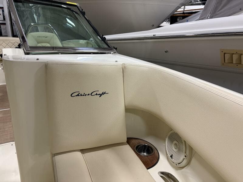 2020 Chris-Craft 