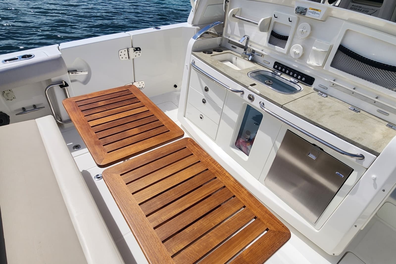 2020 Boston Whaler Outrage
