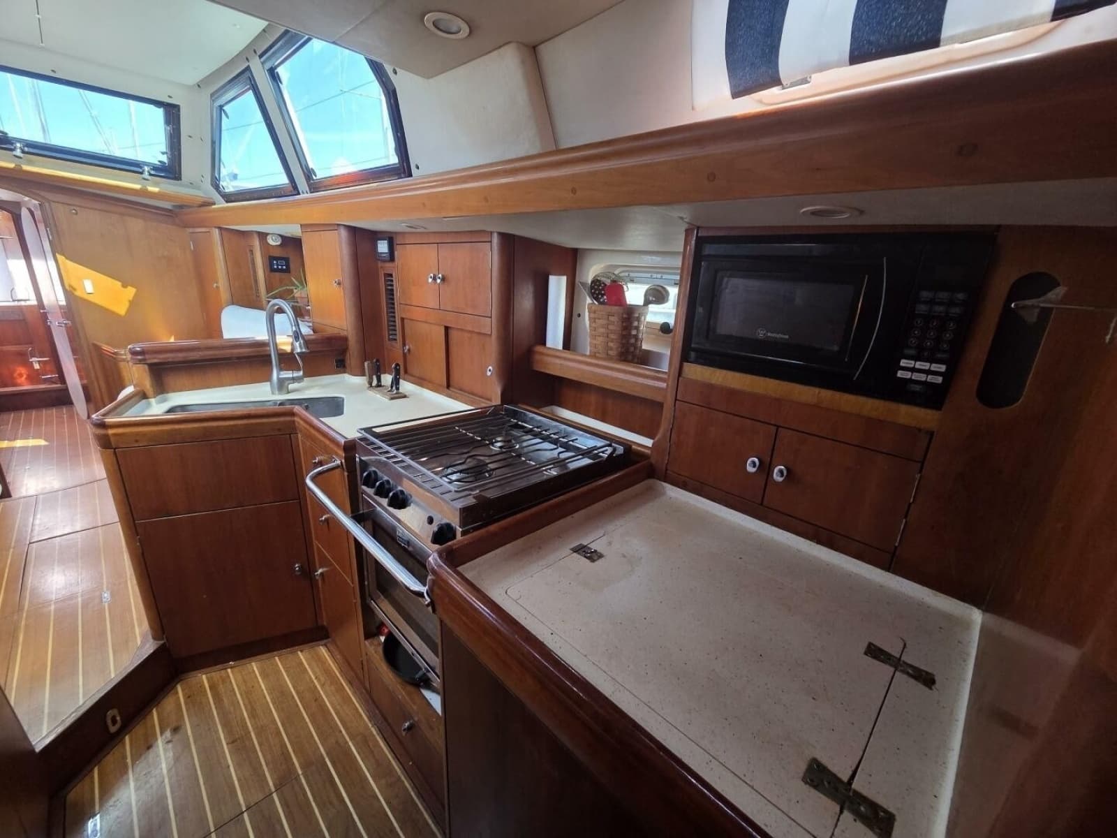 1998 Oyster 485