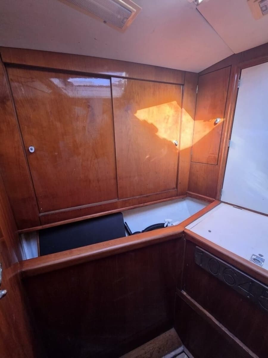 1998 Oyster 485