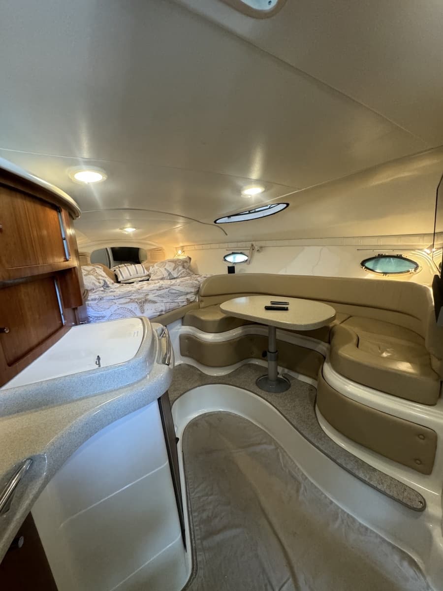 2003 Chris-Craft 328 Express Cruiser