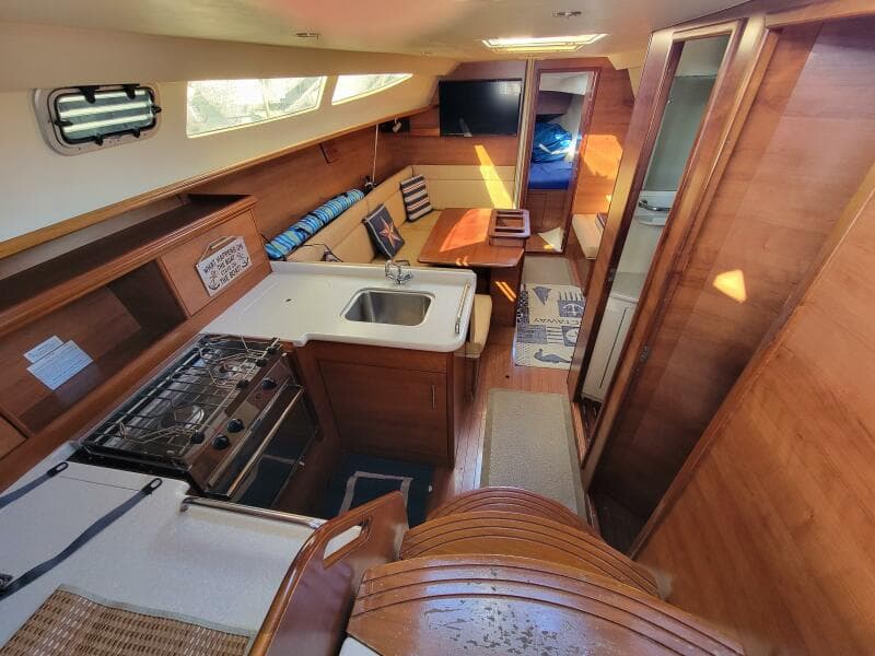 2013 Hunter 33