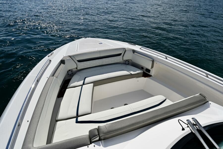 2023 Tiara Yachts 38 LS