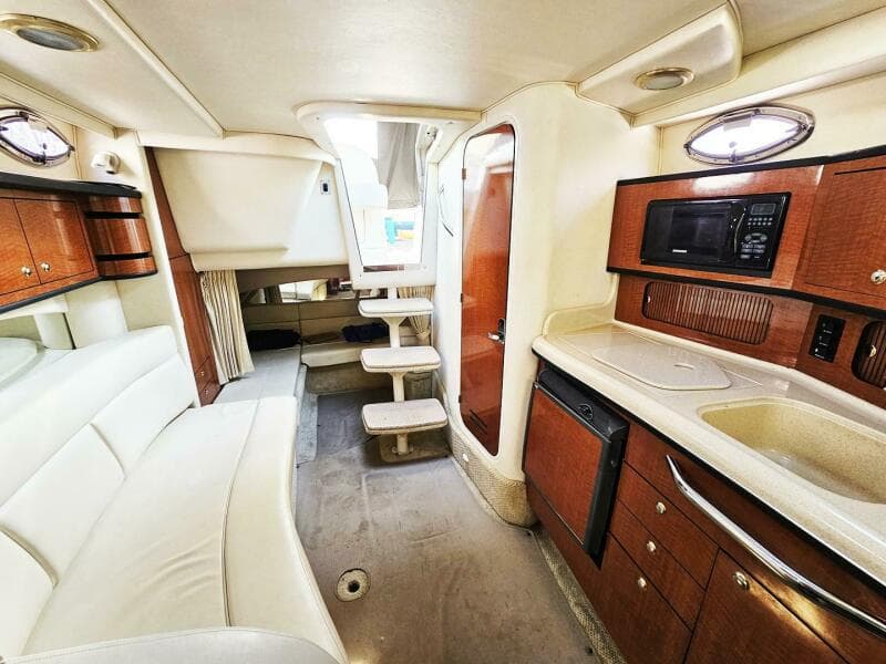 2004 Sea Ray 300 Sundancer