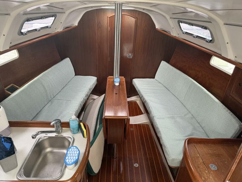 1998 Beneteau 