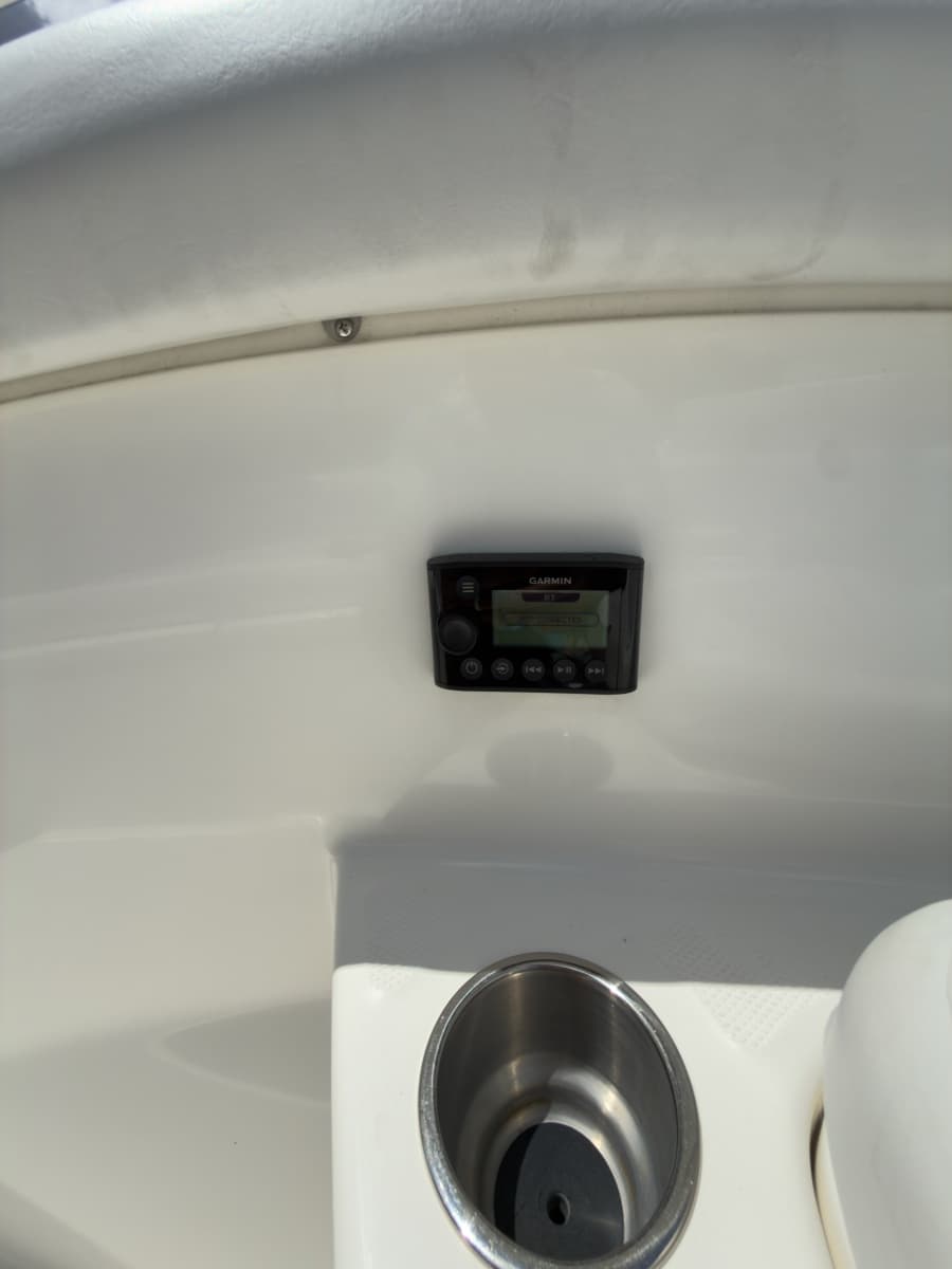 2016 Boston Whaler 350 Outrage