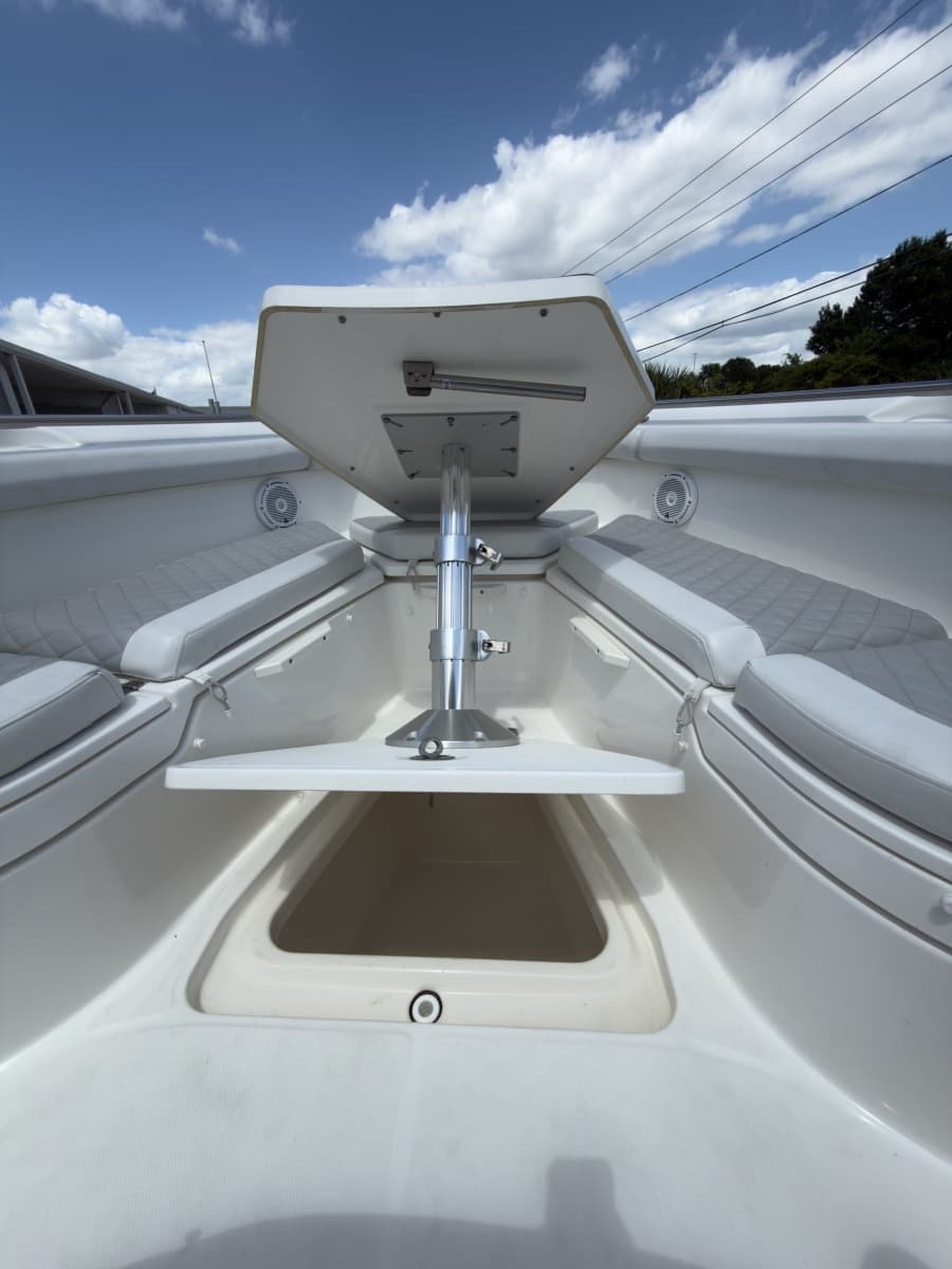 2016 Boston Whaler 350 Outrage
