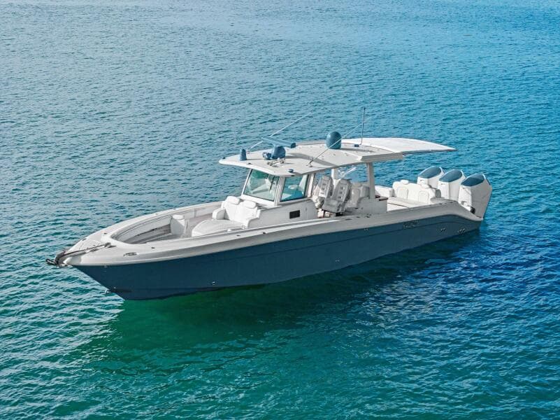 2023 HCB 42 Lujo