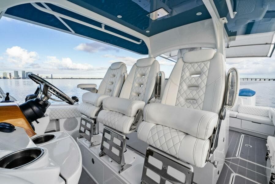 2023 HCB 42 Lujo