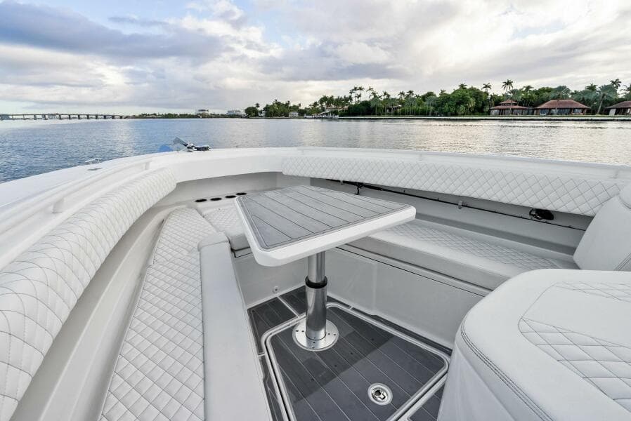 2023 HCB 42 Lujo