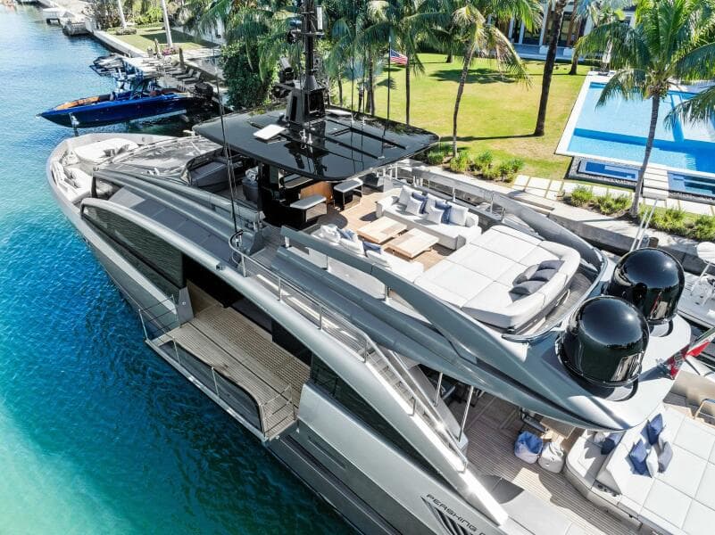 2023 Pershing GTX Motoryacht
