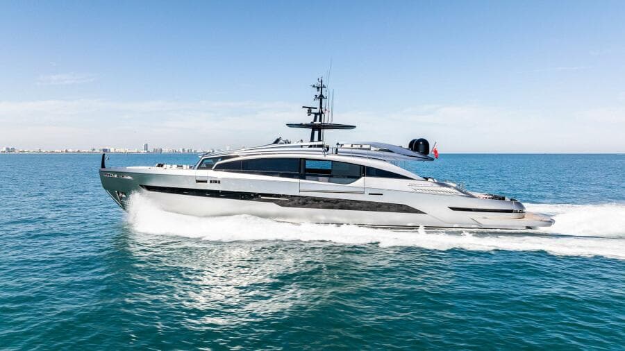 2023 Pershing GTX Motoryacht