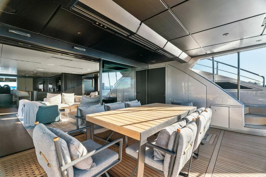 2023 Pershing GTX Motoryacht
