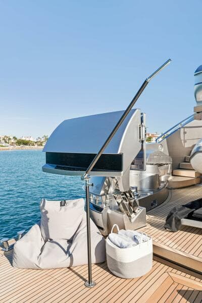 2023 Pershing GTX Motoryacht