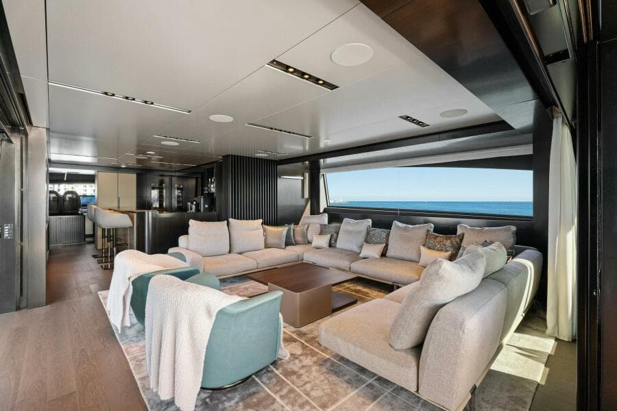 2023 Pershing GTX Motoryacht