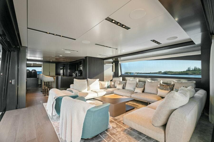 2023 Pershing GTX Motoryacht