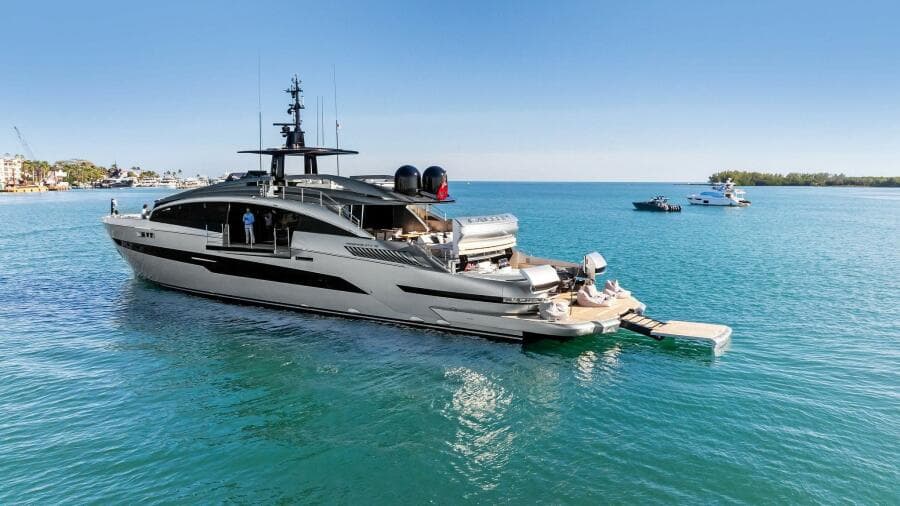 2023 Pershing GTX Motoryacht