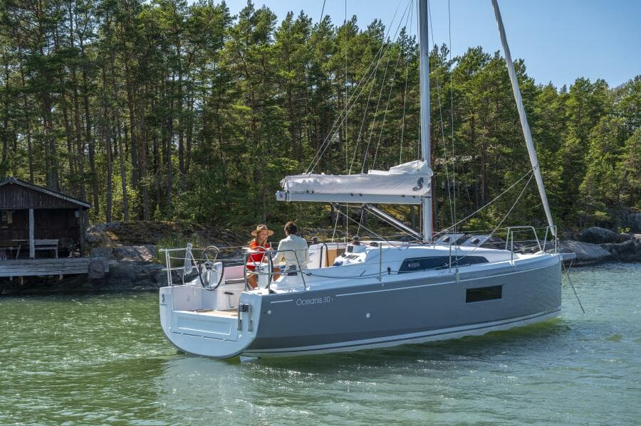 2027 Beneteau Oceanis 30.1