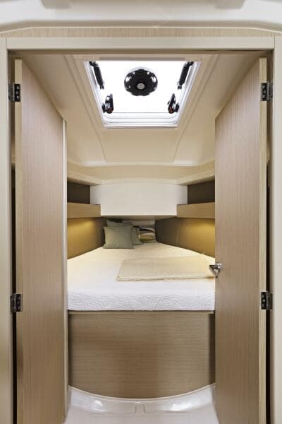 2027 Beneteau Oceanis 30.1