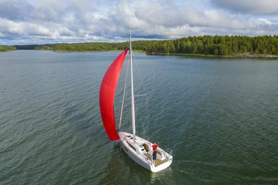 2027 Beneteau Oceanis 30.1