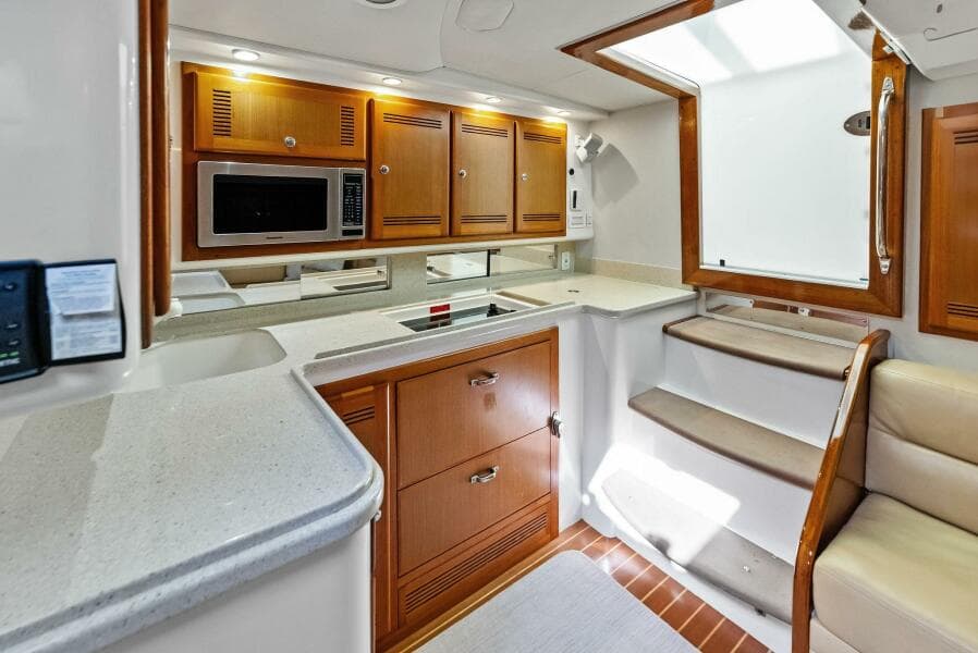2006 Cabo 45 Express