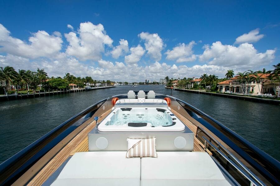 2014 Riva Mythos