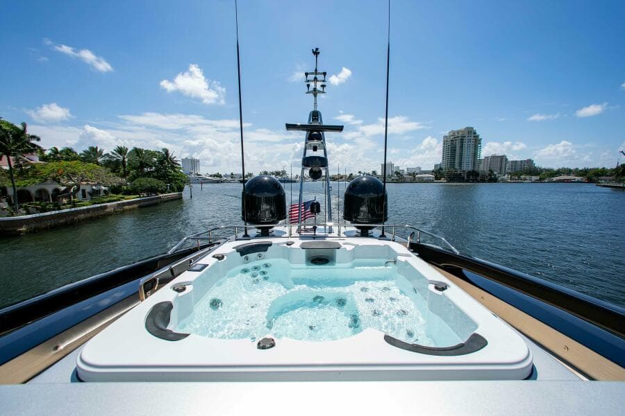 2014 Riva Mythos