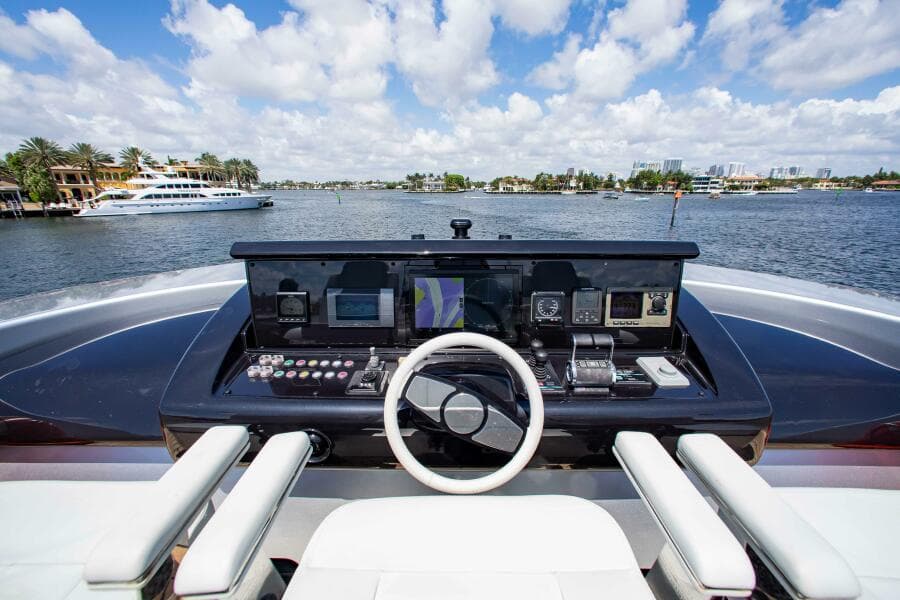 2014 Riva Mythos