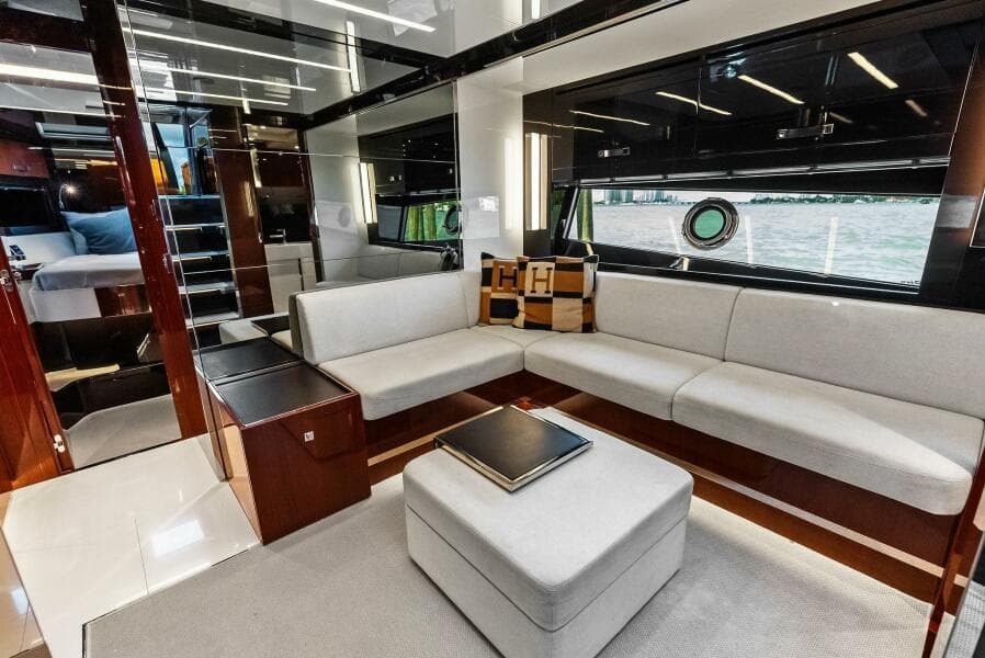 2021 Riva 56' Rivale
