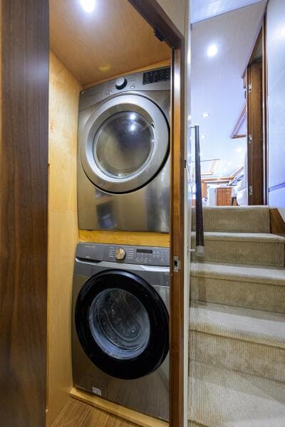 Viking  92 SPECULATOR - Washer and Dryer