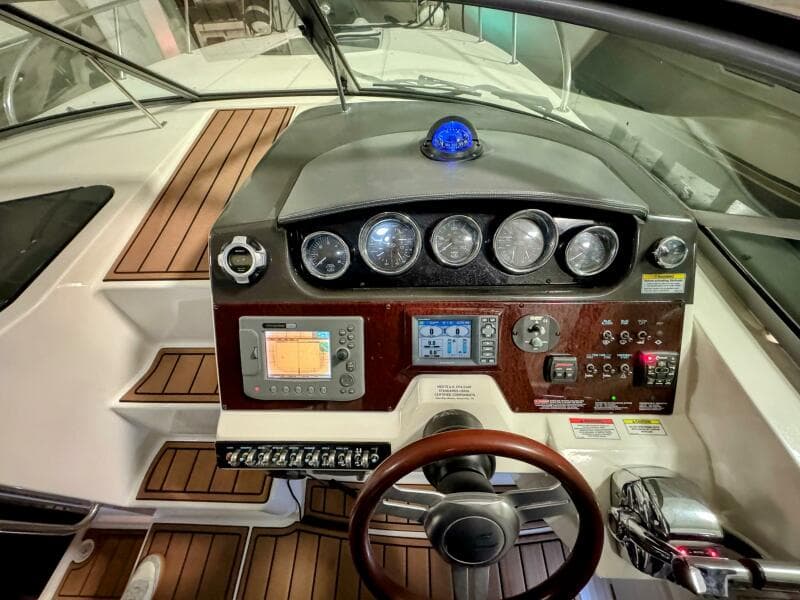 2010 Sea Ray 310 Sundancer
