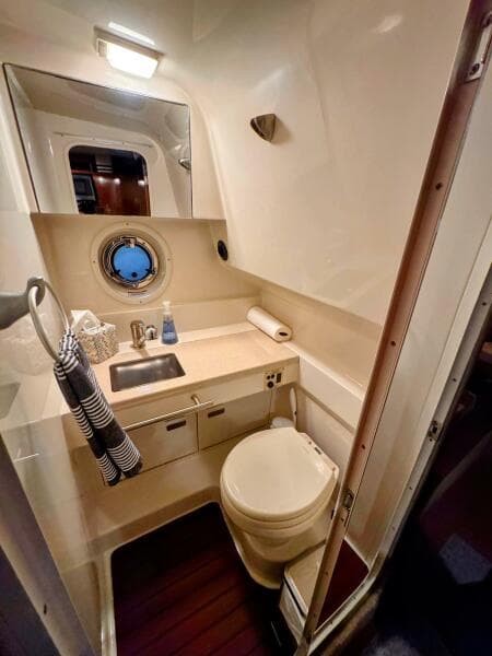 2010 Sea Ray 310 Sundancer