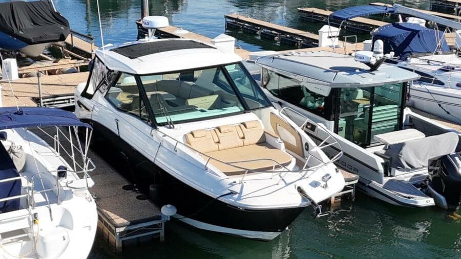 2023 Sea Ray 320 Sundancer Outboard